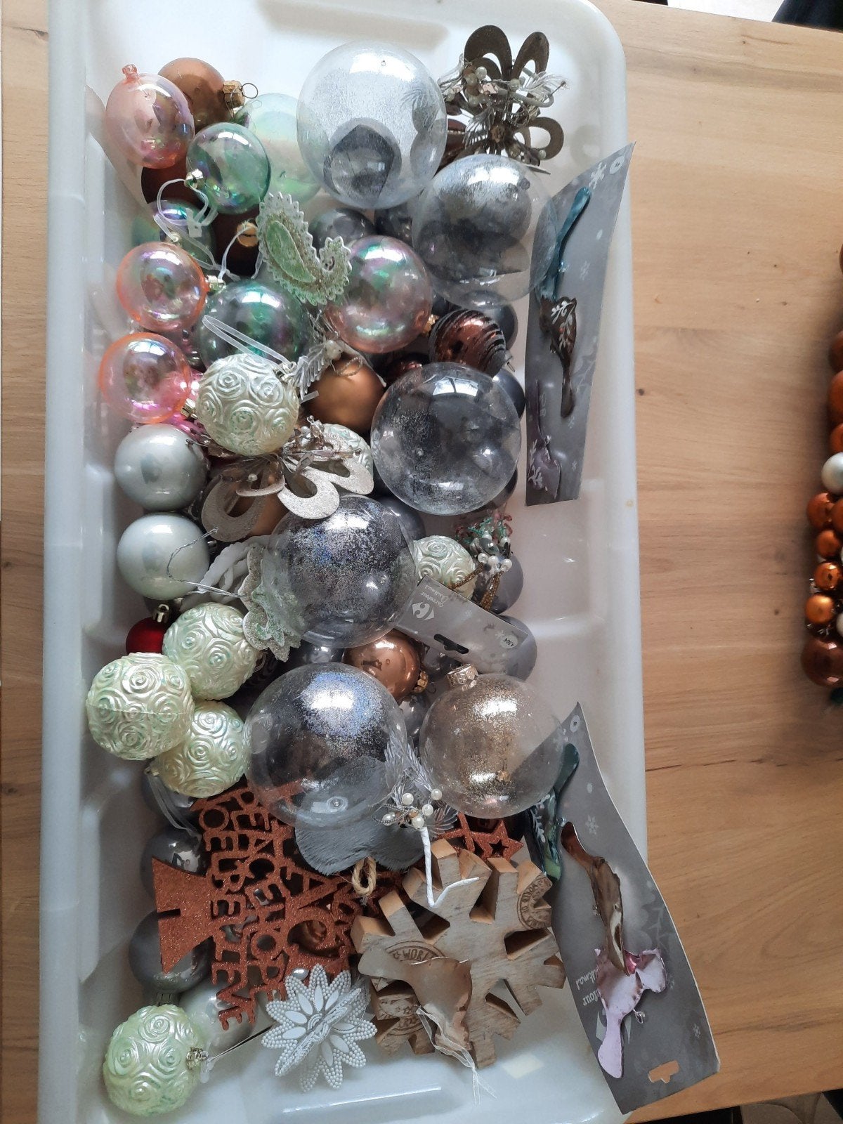 Kerst accessoires en ballen diversen
Kijk ook eens bij de re, Diversen, Ophalen of Verzenden