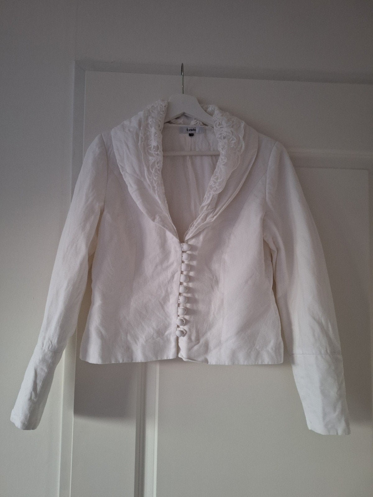 Prachtig wit linnen/katoenen jasje van Lynde draagmt 36!, Kleding | Dames, Wit, Ophalen of Verzenden, Maat 36 (S), Gedragen