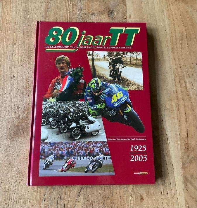 80 jaar TT Assen motoren motorsport boek 1925-2005, Ophalen of Verzenden, Zo goed als nieuw, Motoren