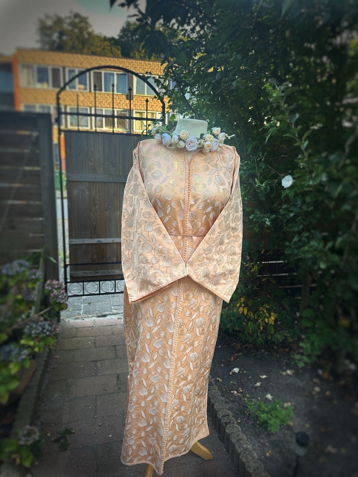 Vintage Marokkaanse Brokaat Jacquard Caftan/Kemis, Maat 42/44 (L), Ophalen of Verzenden, Zo goed als nieuw, Goud