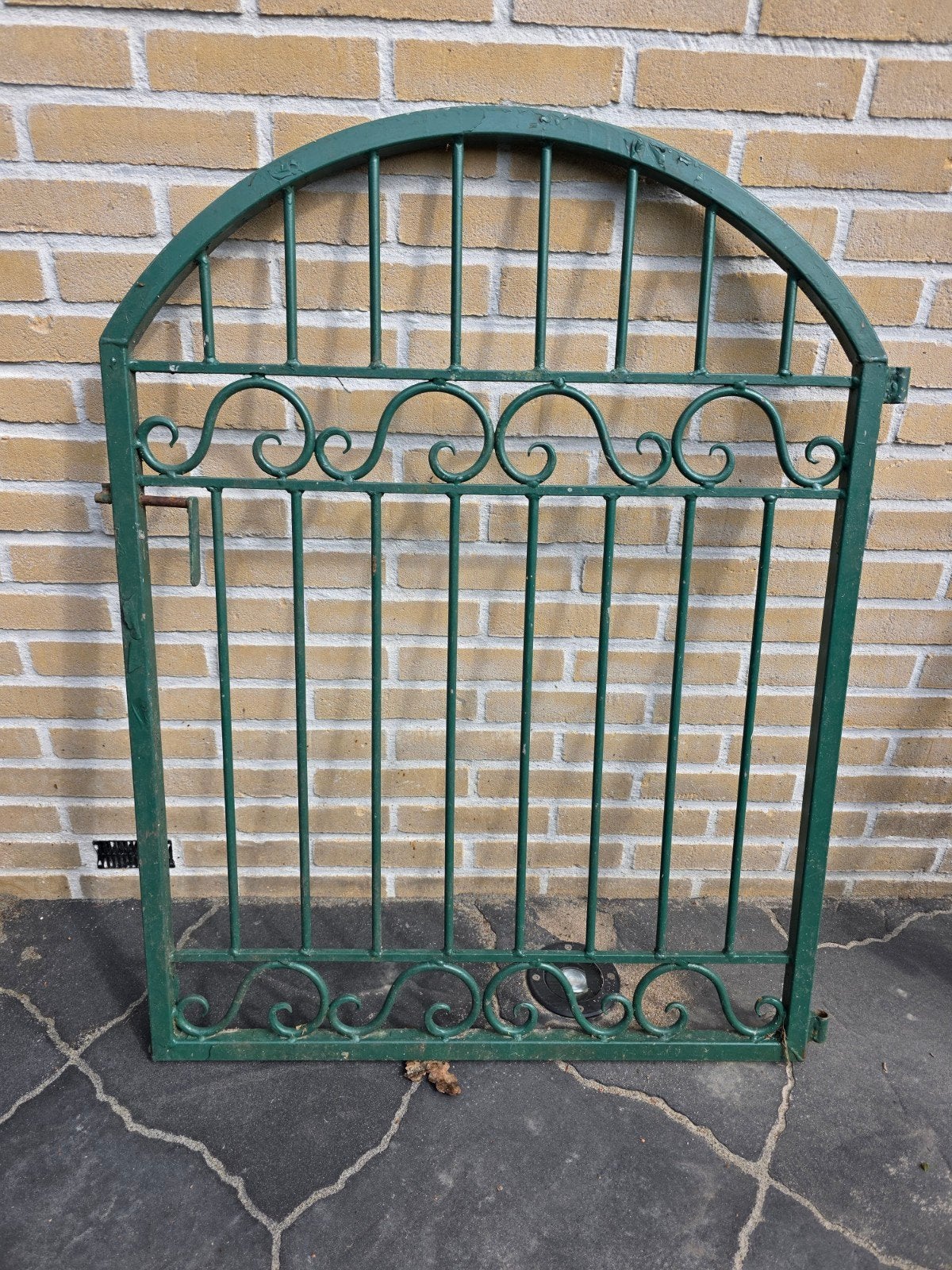Sierlijk groen metalen tuinhekje / poort - sierhekwerk, Tuin en Terras, Tuinhekken en Hekwerk, Ophalen, Met poort, Gebruikt, Sierhekwerk