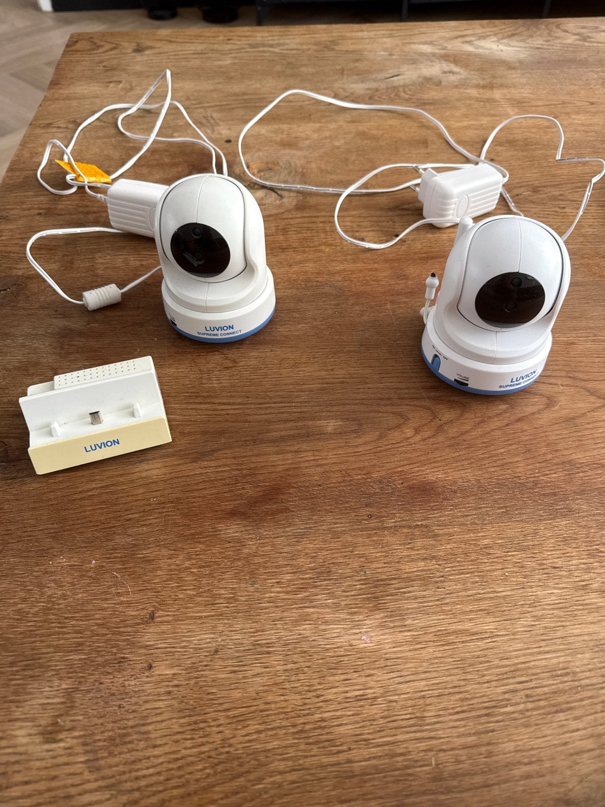Luvion Supreme Connect 2 camera's, Kinderen en Baby's, Babyfoons, Ophalen, Gebruikt, 250 meter of meer, Camera