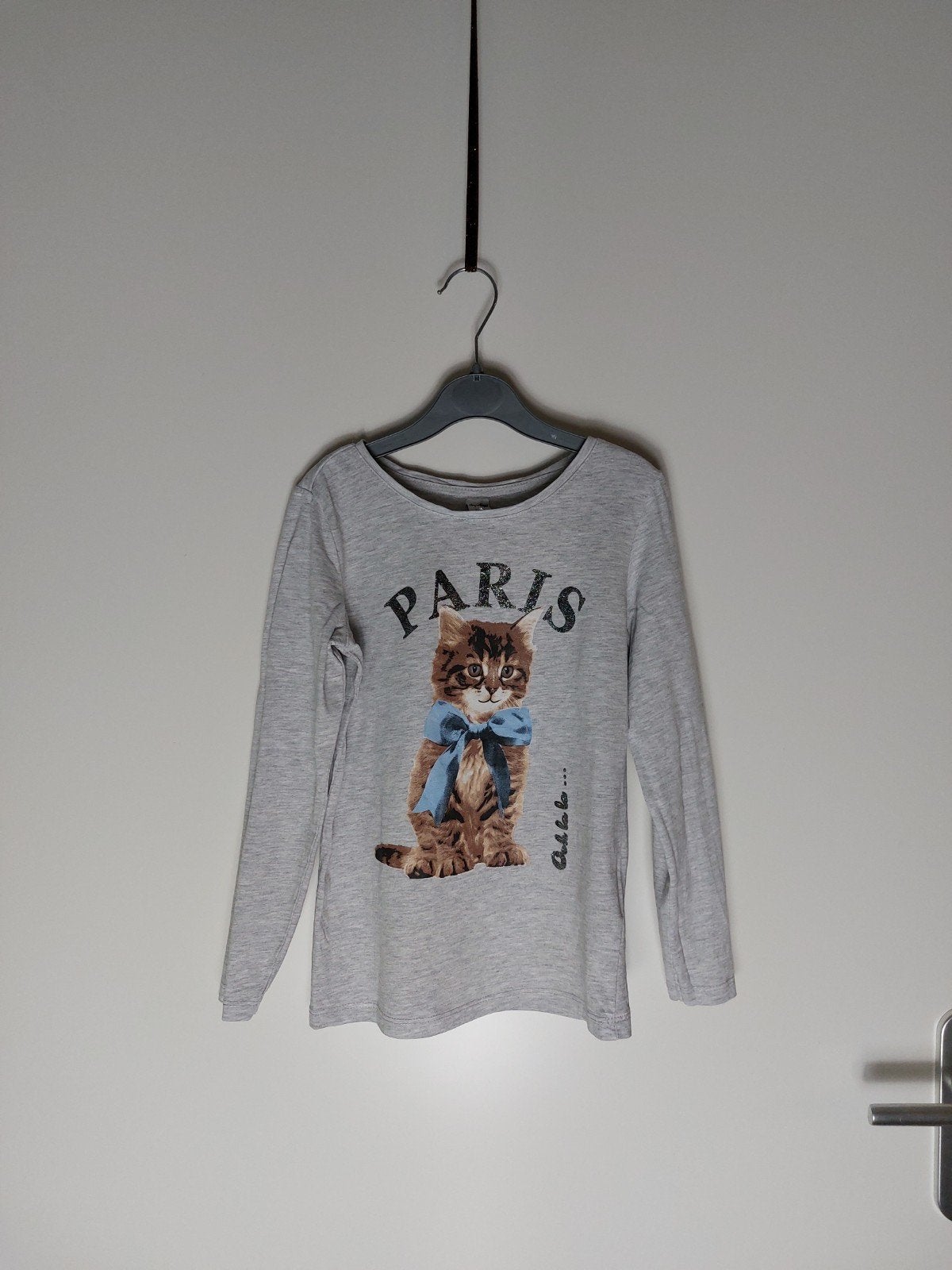 Dopodopo longsleeve met poes en Paris maat 122 z.g.a.n., Kinderen en Baby's, Kinderkleding | Maat 122, Meisje, Ophalen of Verzenden