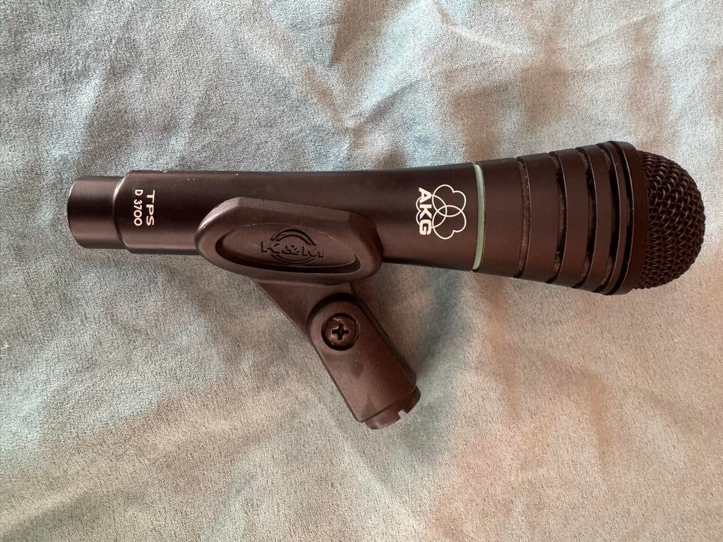 AKG D3700 microfoon, Muziek en Instrumenten, Microfoons, Gebruikt, Zangmicrofoon, Ophalen of Verzenden
