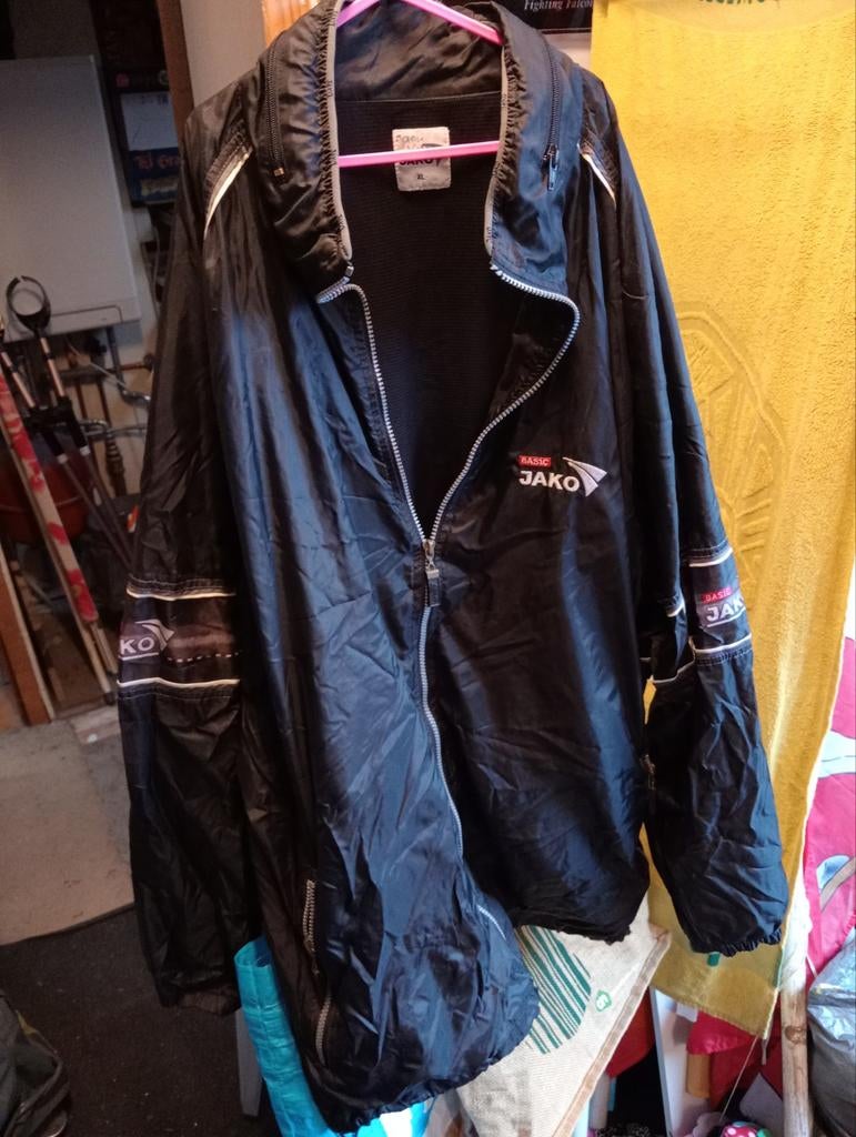 Jako regenjas - Zwart - Maat XL, Kleding | Heren, Zwart, Maat 56/58 (XL), Ophalen of Verzenden, Jako