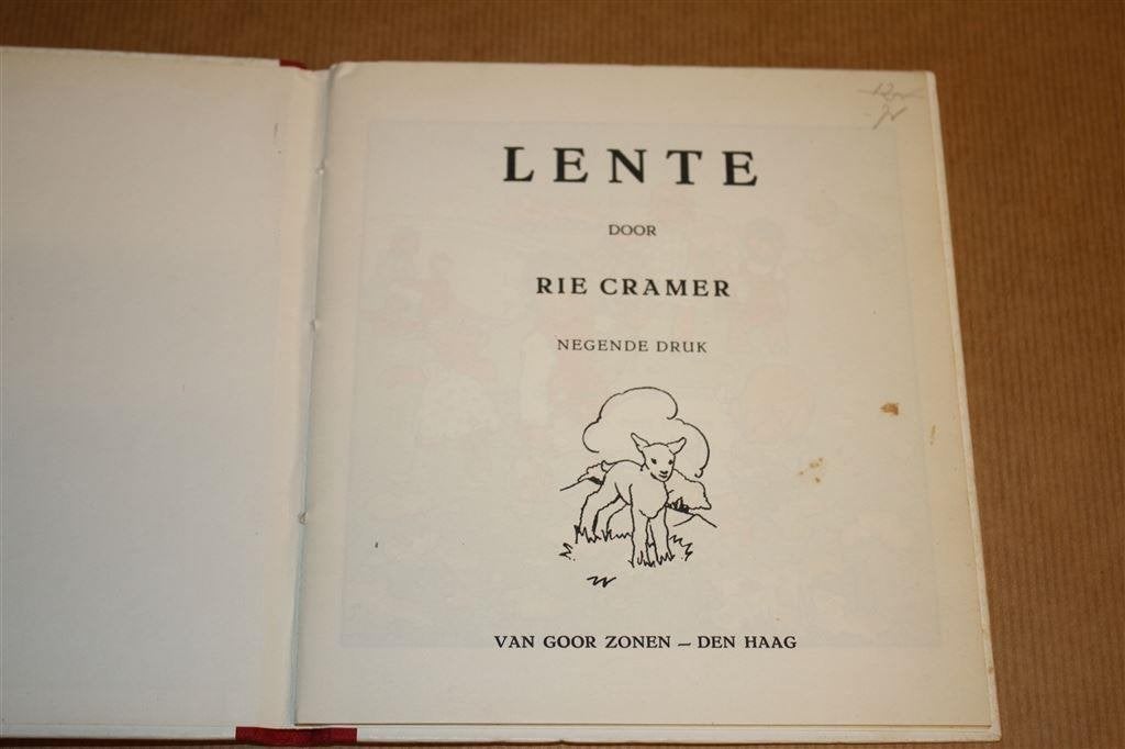 Lente. Rie Cramer., Ophalen of Verzenden, Gelezen