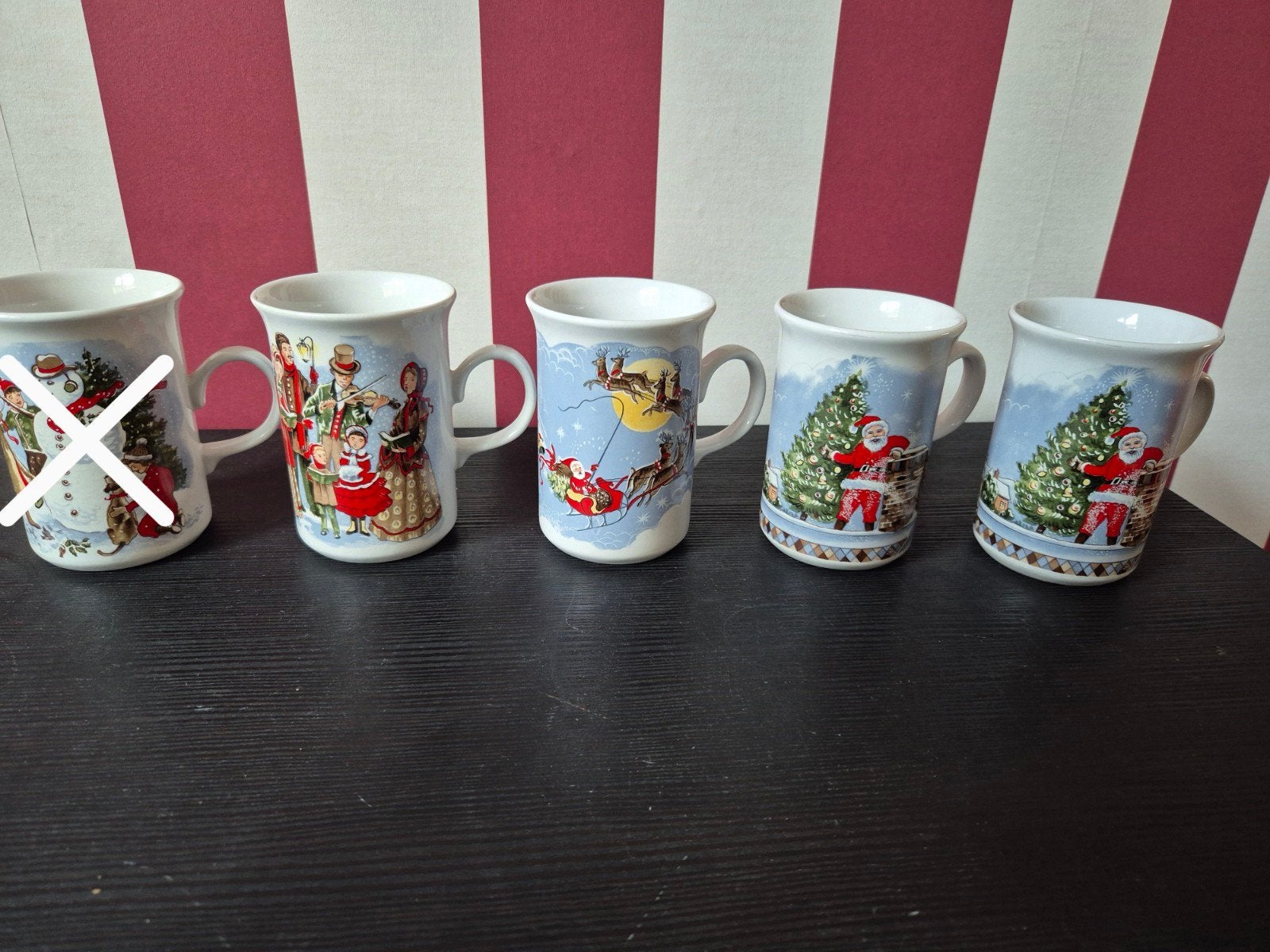 Churchill mokken kerst, Gebruikt, Ophalen of Verzenden, Overige stijlen, Kop(pen) en/of Schotel(s)