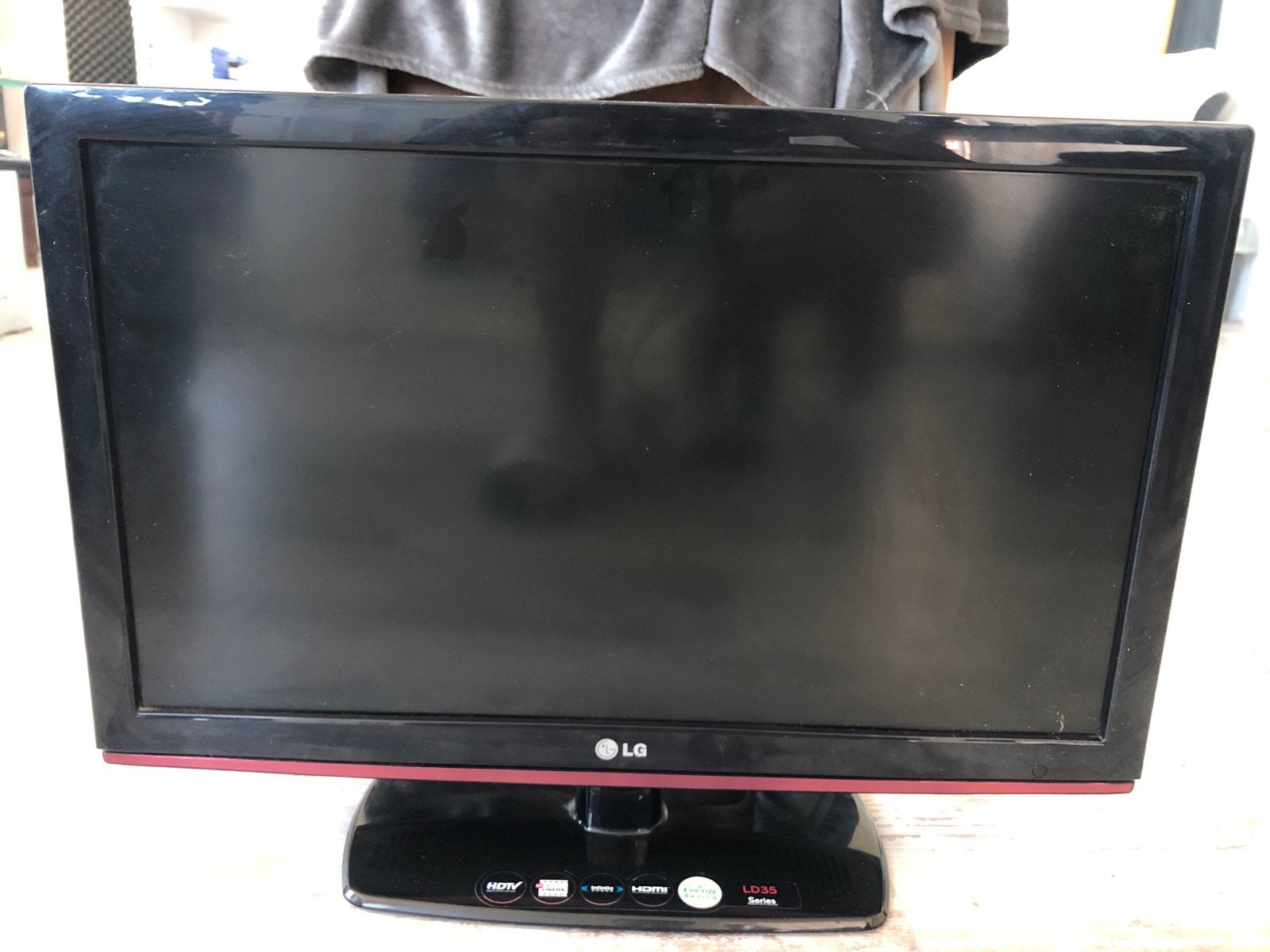LG 22 inch HD-Ready computermonitor (22LD350), Computers en Software, Monitoren, Gebruikt, DVI, HD, Ophalen