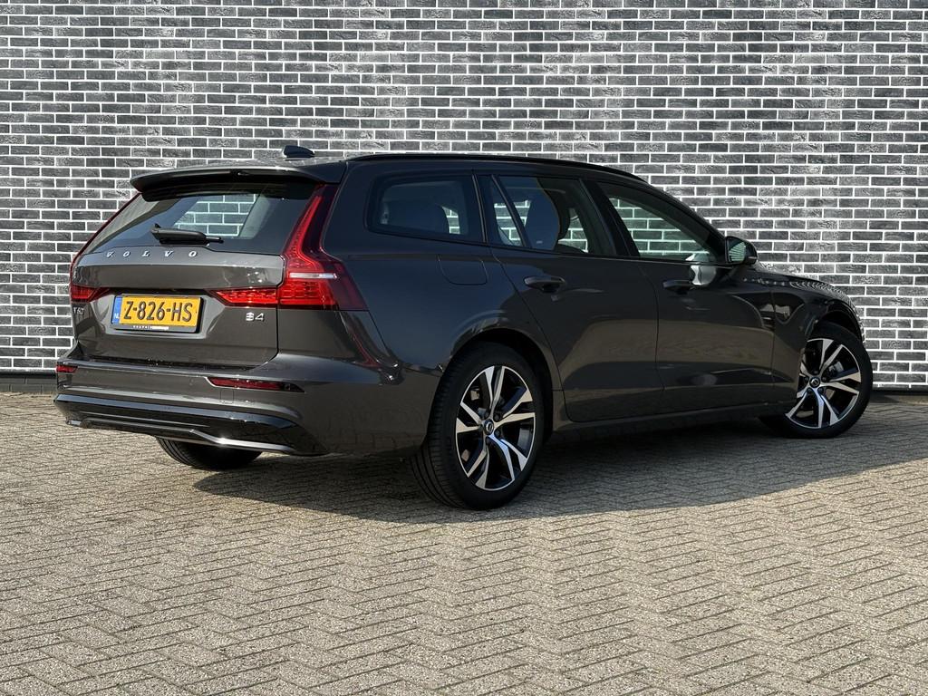 Volvo V60 2.0 B4 Plus Dark | Trekhaak | Stoel- en stuurverwa, Auto's, Volvo, 12 maanden, Euro 6, 4 cilinders, 1634 kg