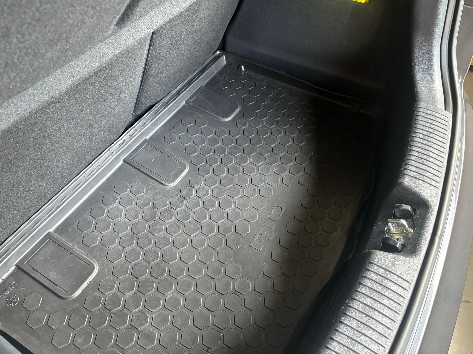 Kofferbakmat Kia Rio (2011-2017) - Origineel, Auto diversen, Ophalen of Verzenden, Gebruikt