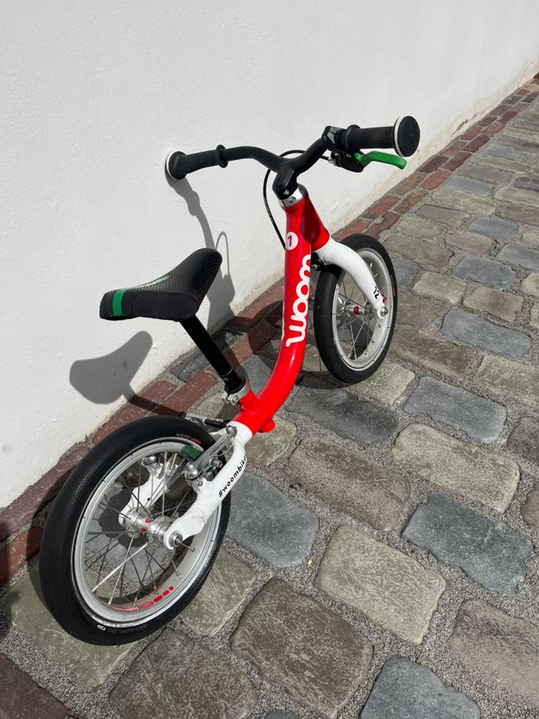 Woom 1 loopfiets rood - super goede staat, Fietsen en Brommers, Ophalen of Verzenden, Zo goed als nieuw, Minder dan 16 inch