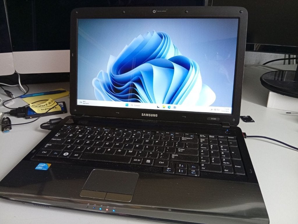Samsung R540 Windows 11 laptop 17inch, Gebruikt, HDD, 2 tot 3 Ghz, Qwerty