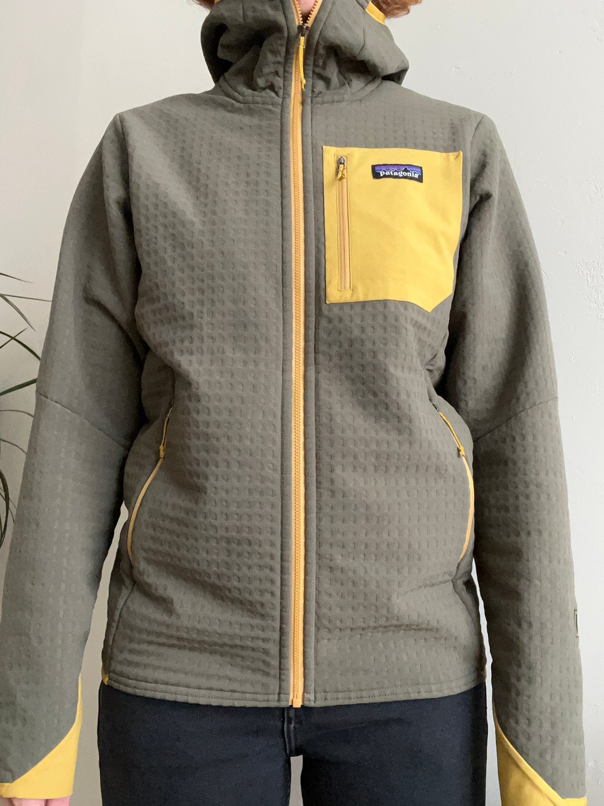 Patagonia R2 techface softshell, Ophalen of Verzenden, Gedragen, Geel