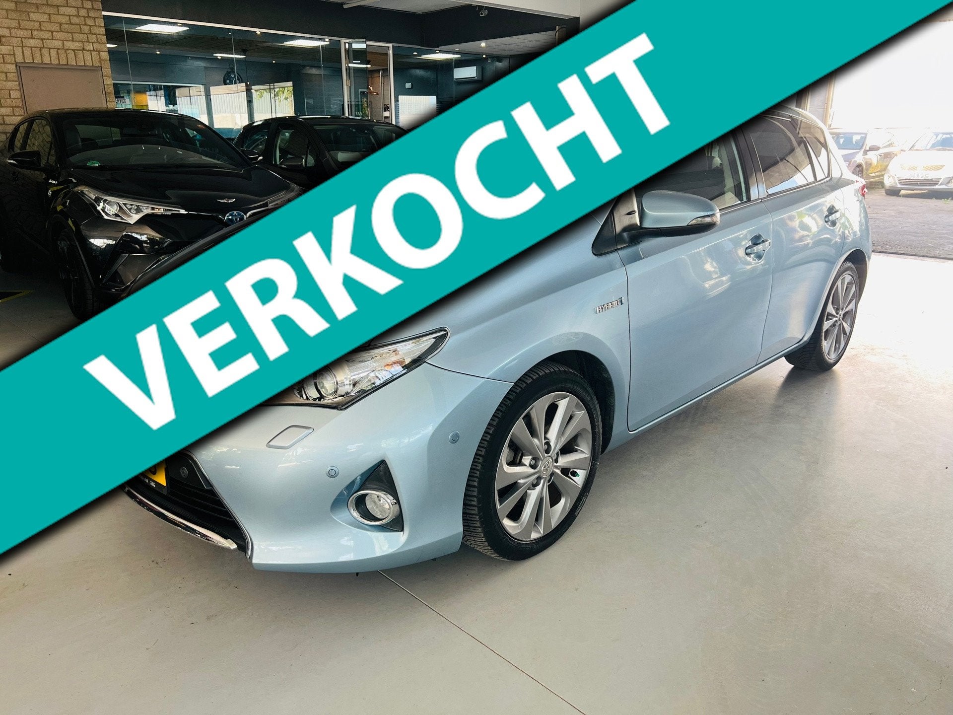 Toyota Auris 1.8 Hybrid Lease pro PANO /NAVI, Auto's, Euro 5, Gebruikt, 4 cilinders, Blauw