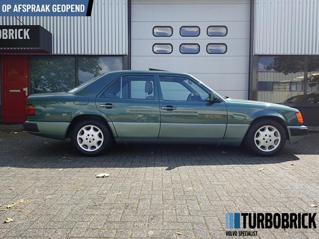 Mercedes W124 250 D | LMV| el. schuif/kanteldak | trekhaak, Auto's, Mercedes-Benz, Automaat, 94 pk, Gebruikt, Overige modellen
