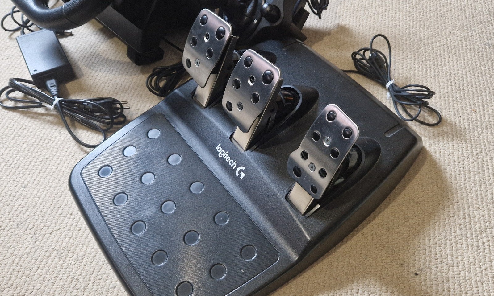Logitech G29 Driving Force racestuur met pedalen en shifter, Ophalen of Verzenden, Gebruikt, Stuurtje of Sportattribuut