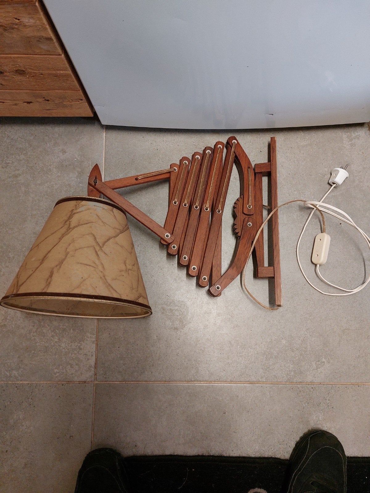 Vintage jaren 60 scharnier-, harmonica- of schaarlamp,, Huis en Inrichting, Ophalen of Verzenden, Gebruikt, Glas