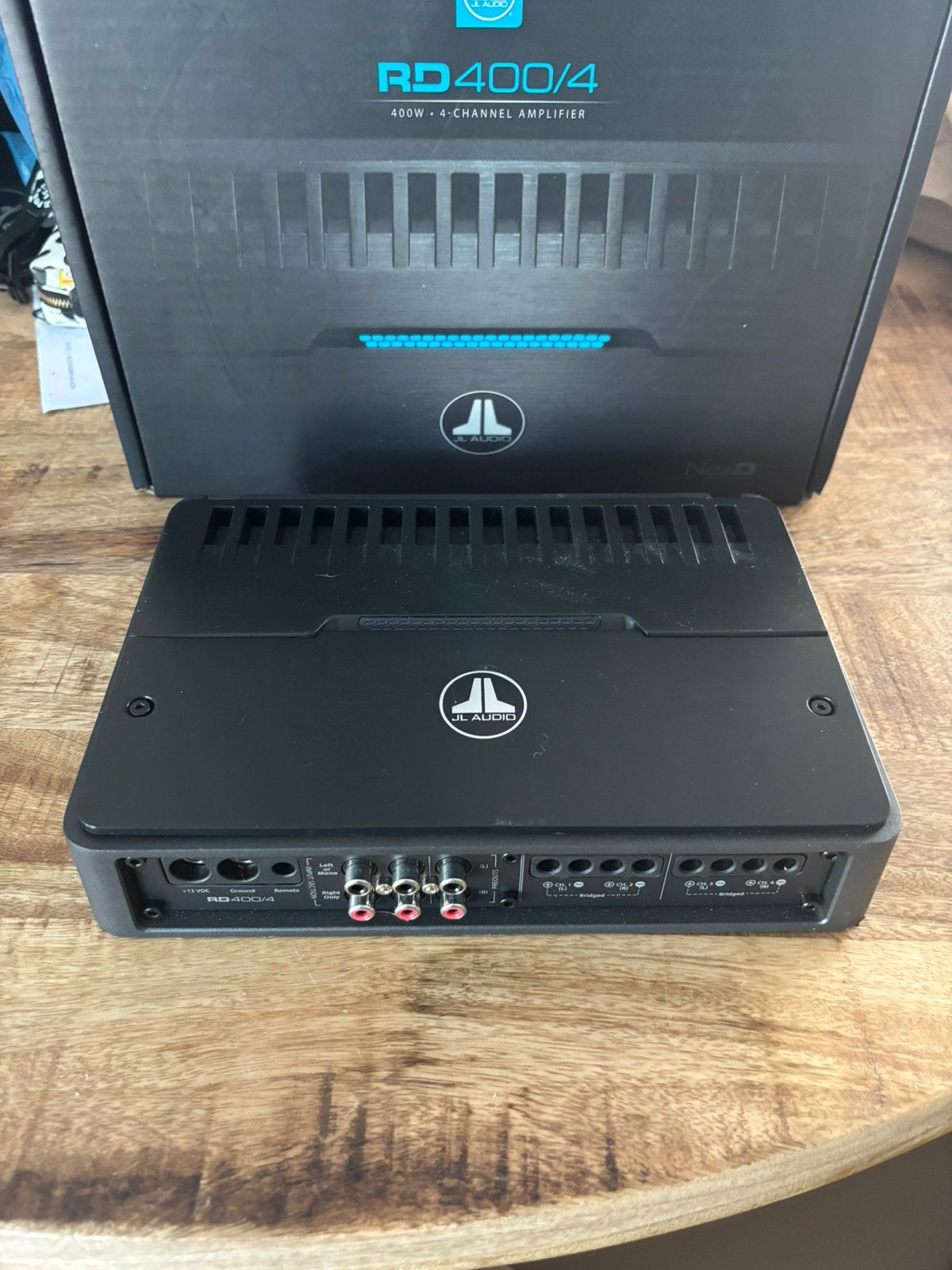 JL Audio RD400/4 4-kanaals versterker