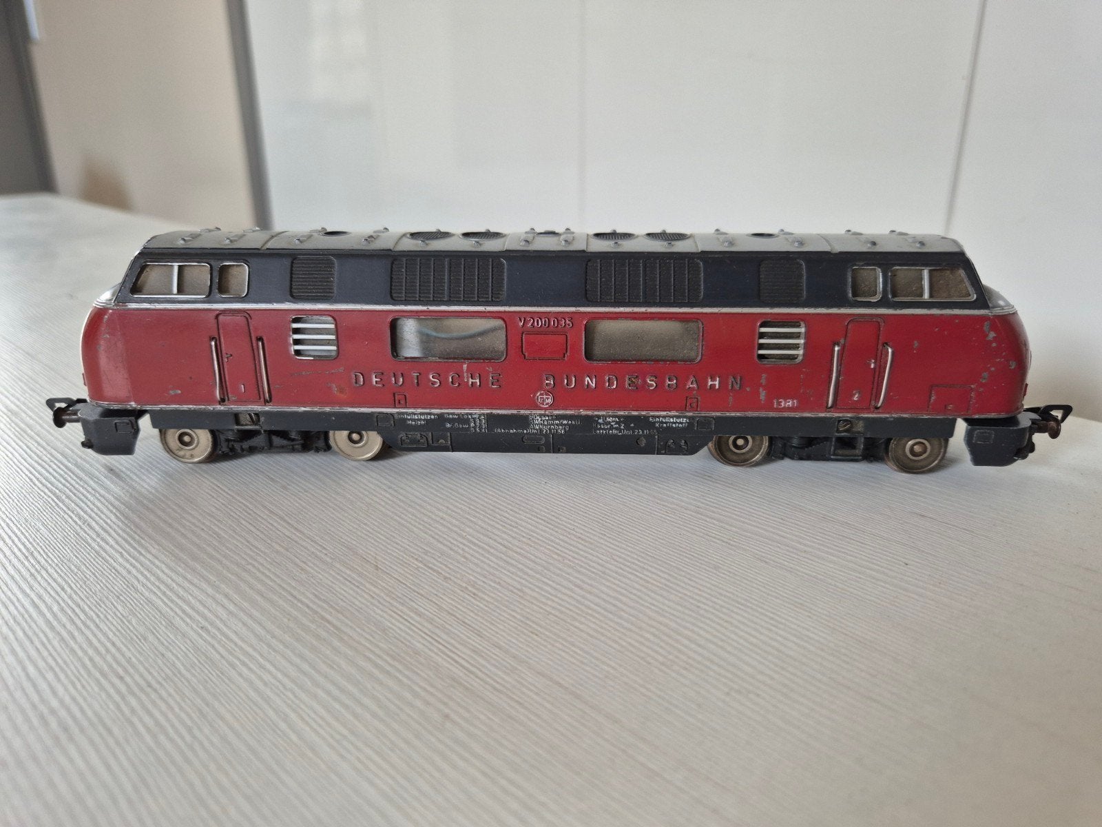Fleischmann H0 V200 dieselloc 1381, Hobby en Vrije tijd, Modeltreinen | H0, Gebruikt, Fleischmann, Ophalen of Verzenden, Gelijkstroom