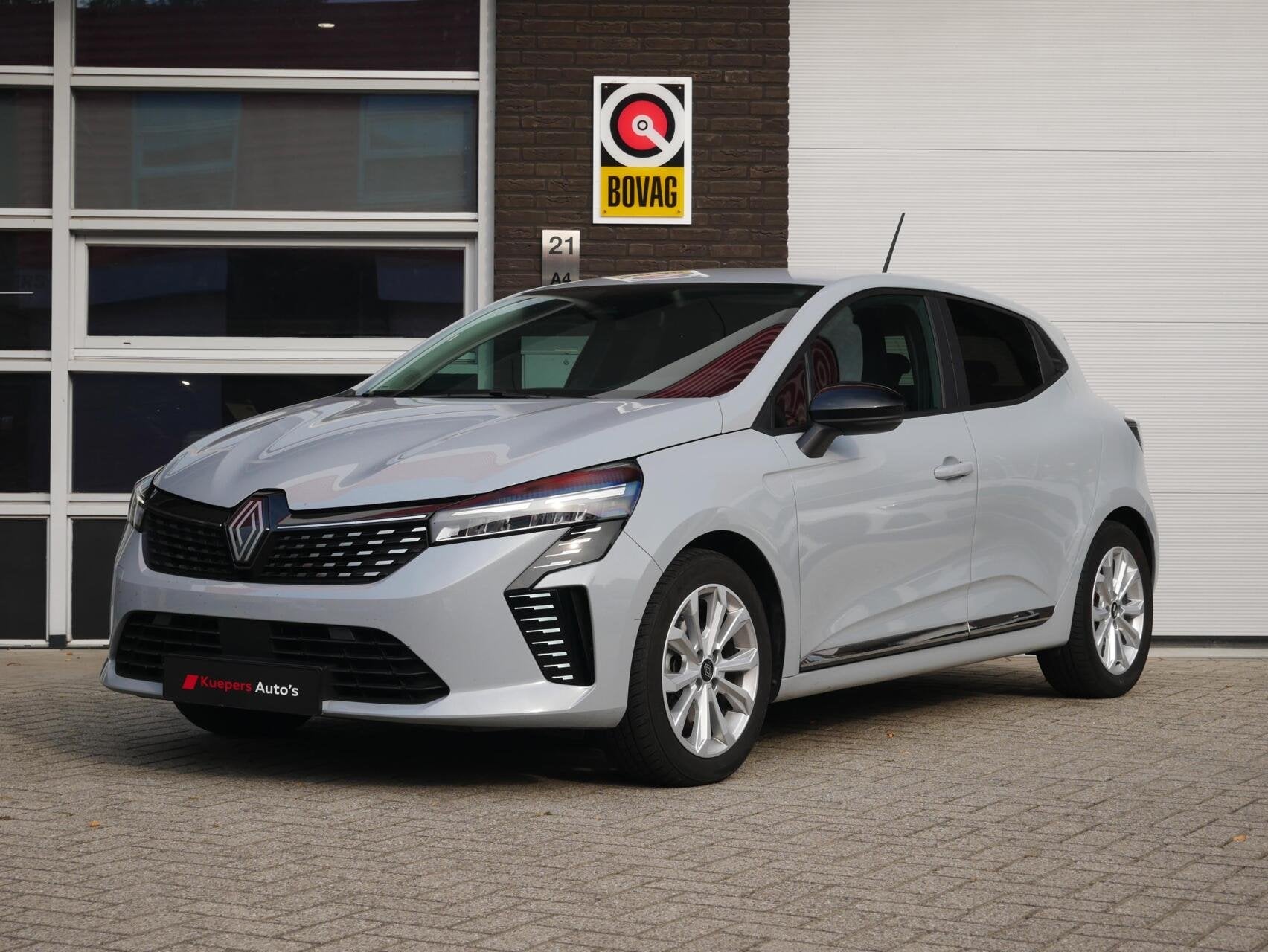 Renault Clio 1.6 E-Tech Full Hybrid 145 Navi+BT| 1e Eigenaar, Stof, Gebruikt, Zwart, 665 kg