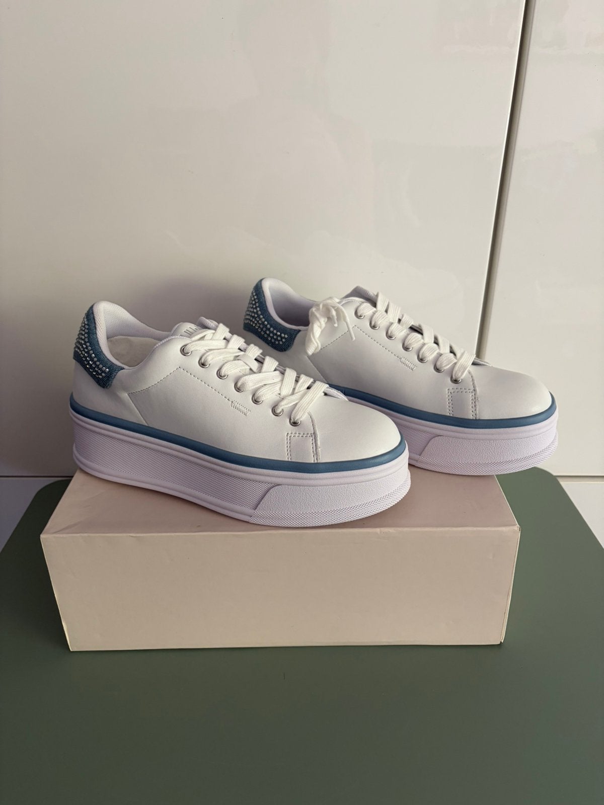 Liu Jo Selma 16 sneakers NIEUW, Wit, Nieuw, Ophalen of Verzenden, Sneakers of Gympen