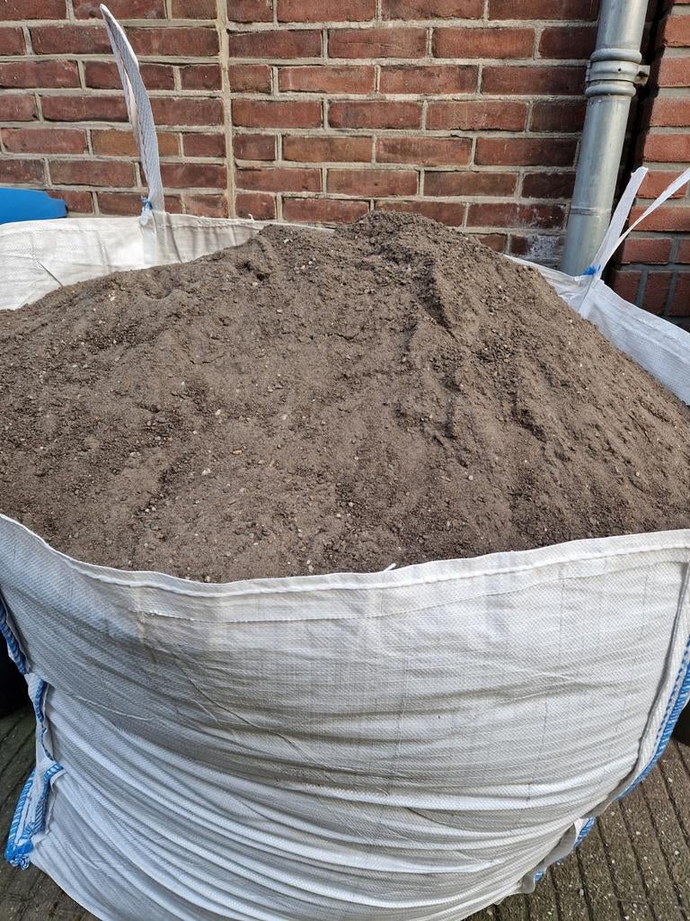Ruim 1 m3 zand in big bag, Ophalen, Ophoogzand