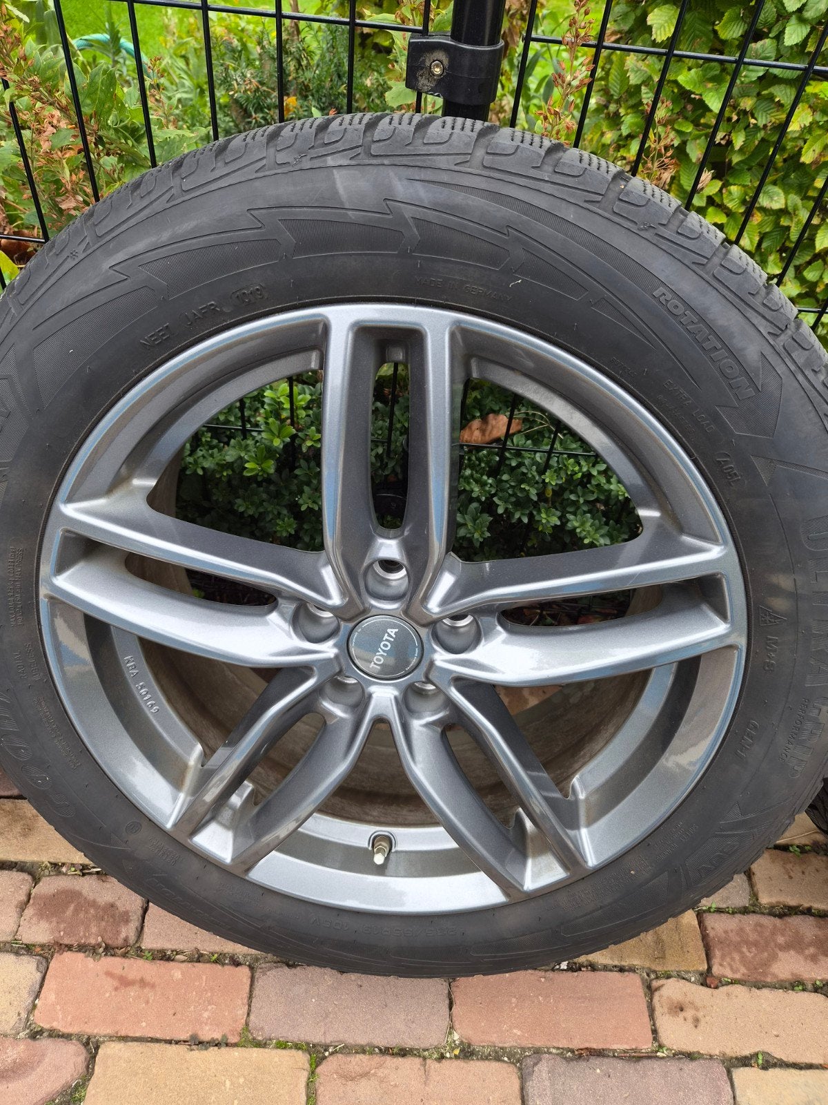 19 inch  Rav4 winterbanden Goodyear UltraGrip Performance, Gebruikt, Banden en Velgen, Winterbanden, 235 mm