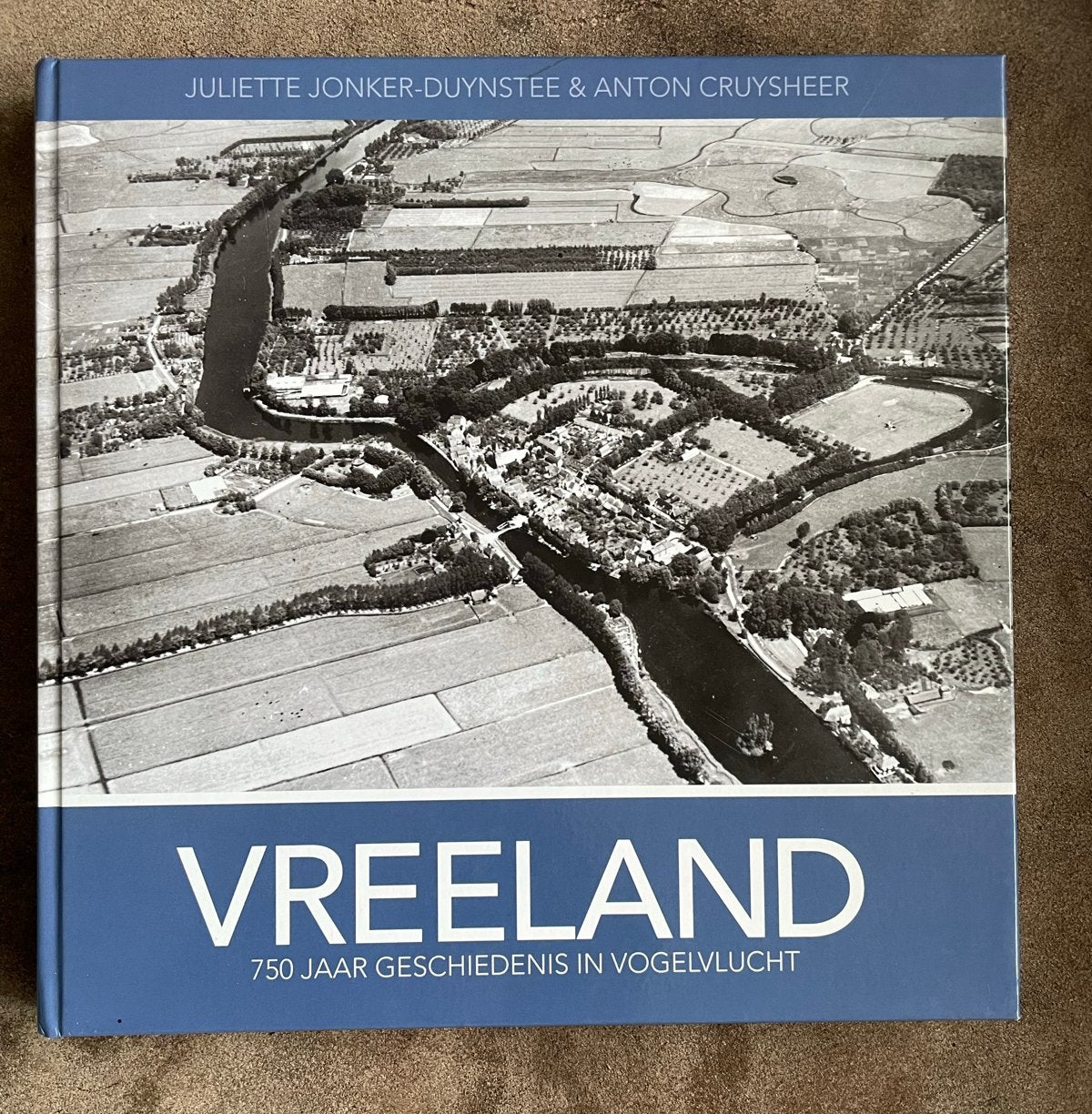 Vreeland: 750 jaar geschiedenis in vogelvlucht, Ophalen of Verzenden, 20e eeuw of later, Nieuw