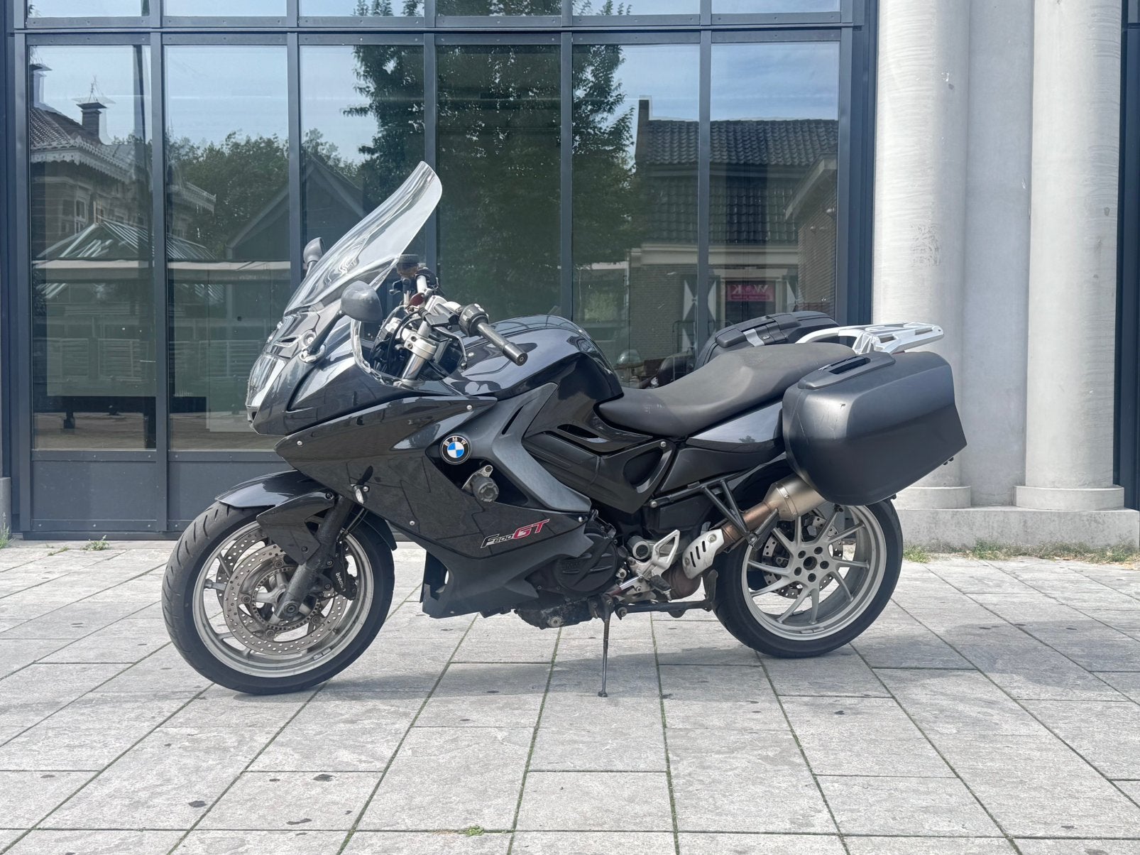 BMW F800 GT met LeoVince | hoog scherm | koffers!, 2 cilinders, Cruise Control, Motorrijbewijs A, Gebruikt