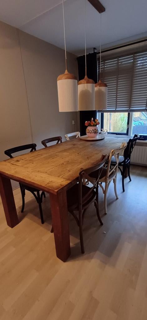 6 Tijdloze stoelen in 3 kleuren - Snuf&Shoe Schaijk, Huis en Inrichting, Ophalen of Verzenden