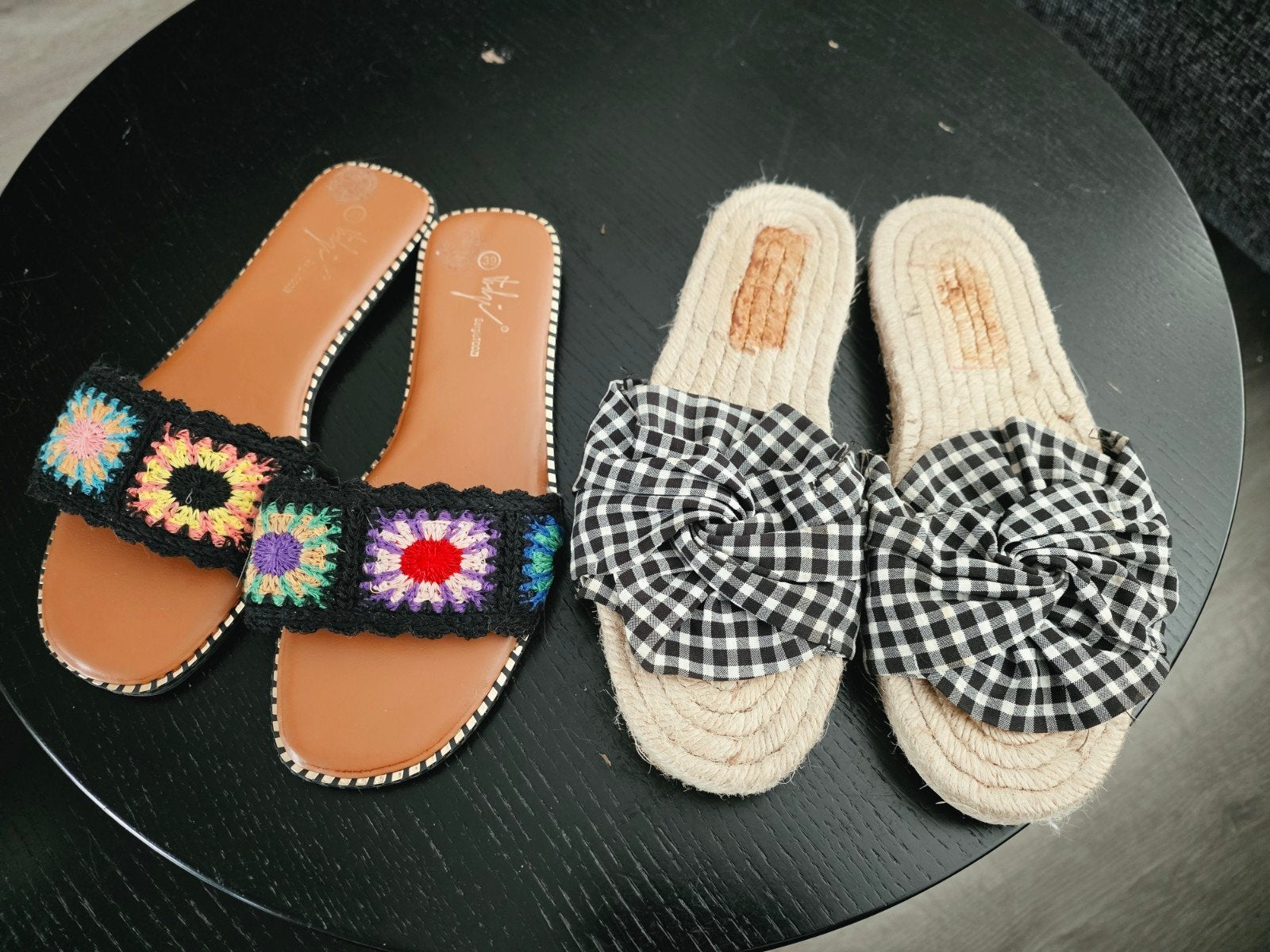 2 paar sandalen: Stradivarius & Sergio Todzi - Maat 39, Kleding | Dames, Ophalen of Verzenden, Zo goed als nieuw, Sandalen of Muiltjes