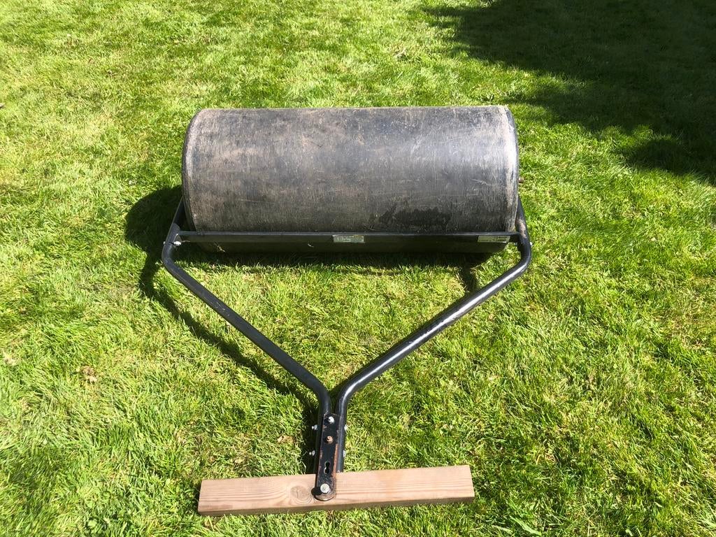 Te huur: proffesionele gazonroller Agrifab, Ophalen of Verzenden, Zo goed als nieuw, 20 m² of meer