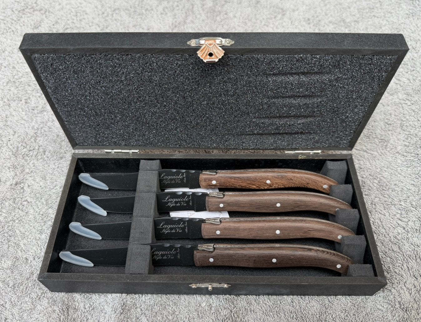 Laguiole Steakmessen   Set van 4 stuks. NiEUW !, Verzenden, Los bestek, Nieuw, Snijmes