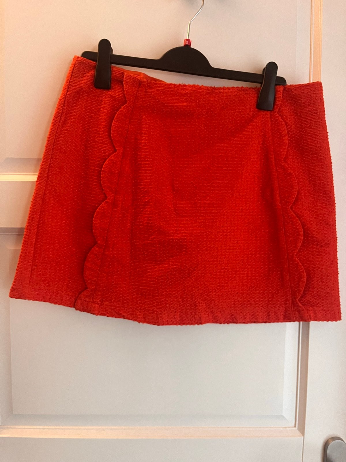 Topshop oranje mini-rok met geschulpte rand, Kleding | Dames, Maat 42/44 (L), Ophalen of Verzenden, Zo goed als nieuw, Boven de knie