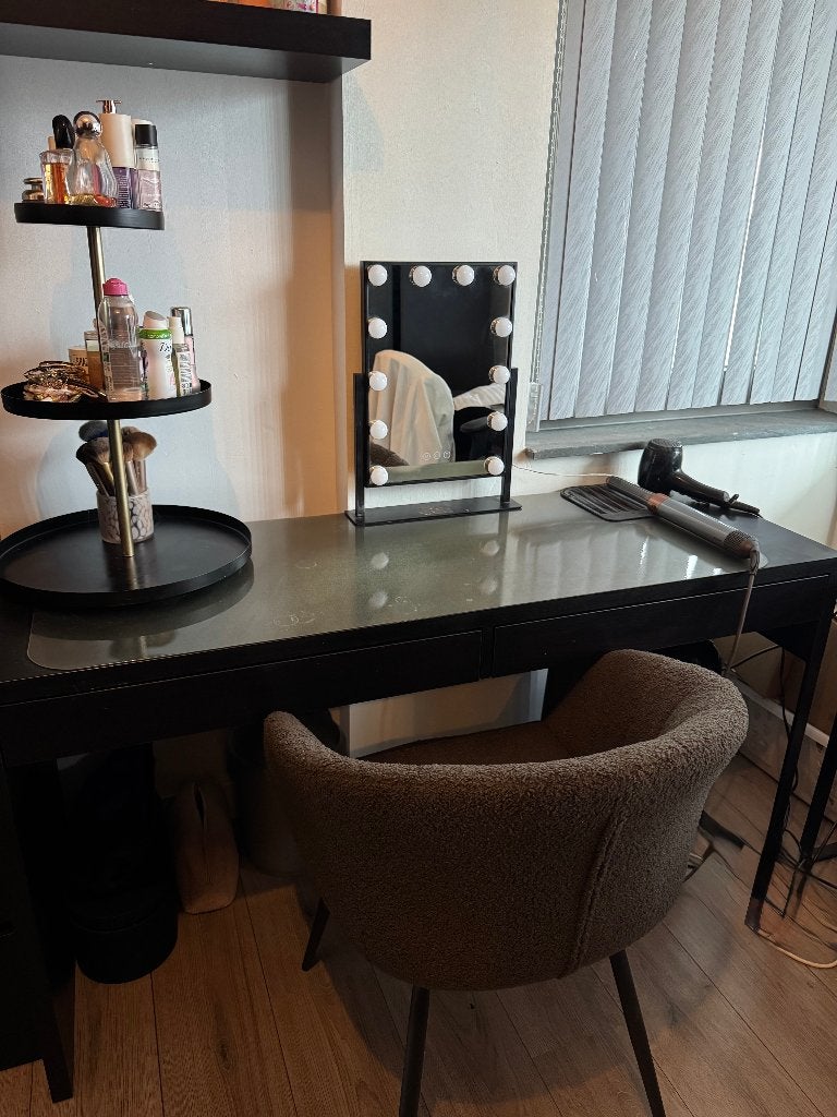 Ikea Micke Bureau/makeuptafel, Huis en Inrichting, Bureaus, Ophalen, 50 cm, 142 cm, Zo goed als nieuw