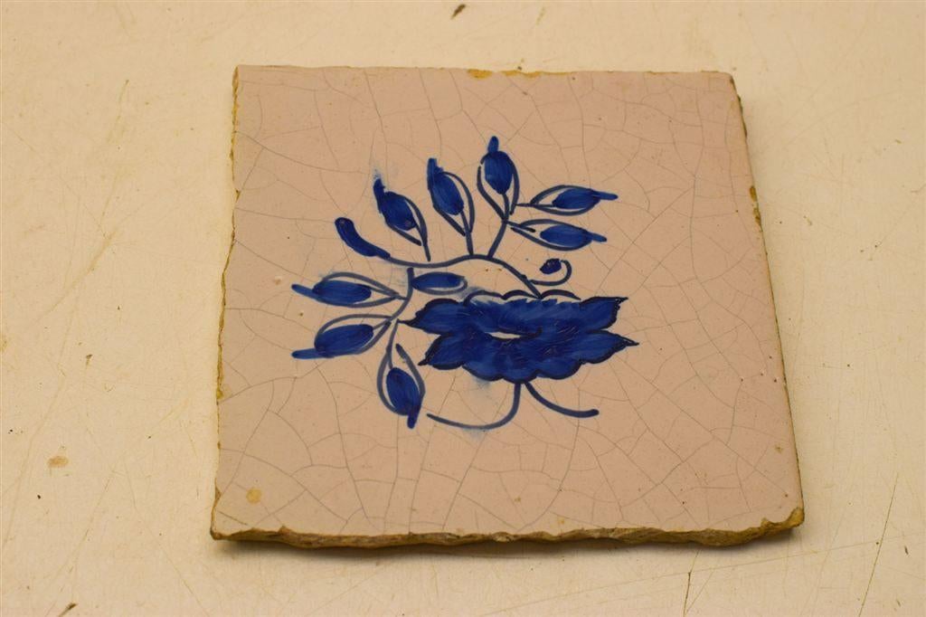 Wandtegel met prent van een bloem 50626, Ophalen of Verzenden, Gebruikt