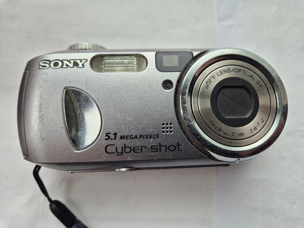 goedwerkende SONY CYBERSHOT DSC- P93, Ophalen of Verzenden, Gebruikt, Sony, 8 keer of meer