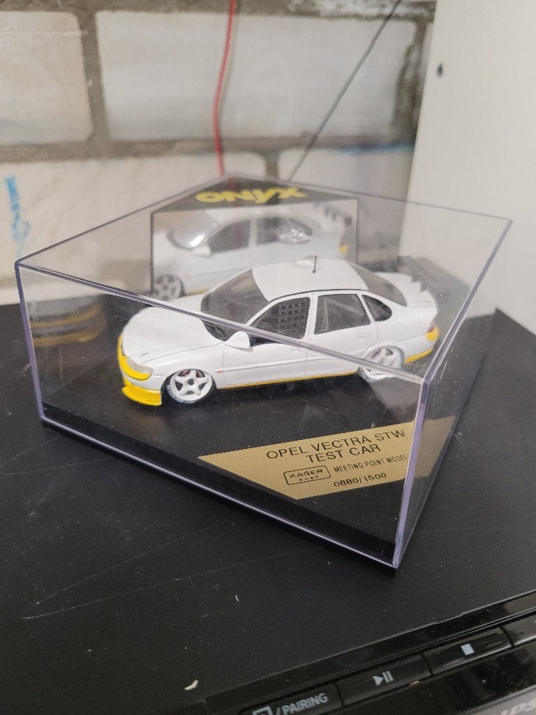 opel vectra onyx 1:43., Ophalen of Verzenden, Zo goed als nieuw, Auto, Overige merken