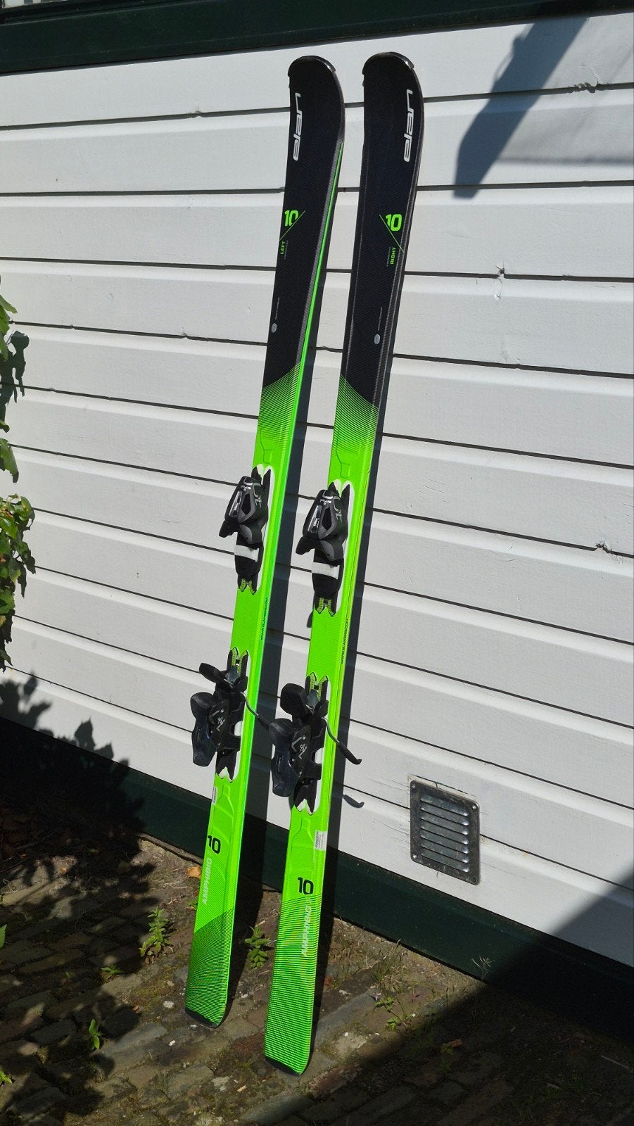 Elan Waveflex 10 Ski's met bindingen, geslepen en gewaxed., Sport en Fitness, Ophalen