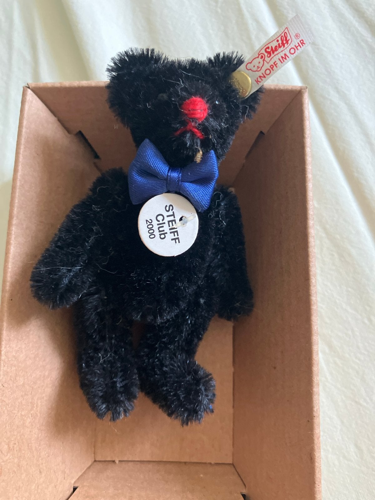 Steiff Club Teddybeer 2000 Zwart 7 cm met certificaat, Ophalen of Verzenden, Nieuw, Overige typen
