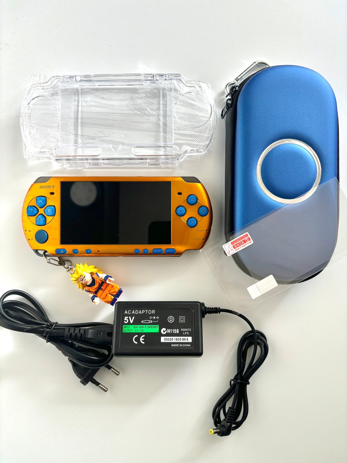 Sony PSP 3000  Gold Blue 128GB Complete Set, Spelcomputers en Games, Geel, Ophalen of Verzenden, Zo goed als nieuw, Met games