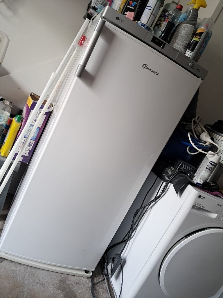 Vrijstaande vriezer Bauknecht energiezuinig A+ klasse, Ophalen, 60 cm of meer, 100 tot 150 liter, Met aparte vriezer