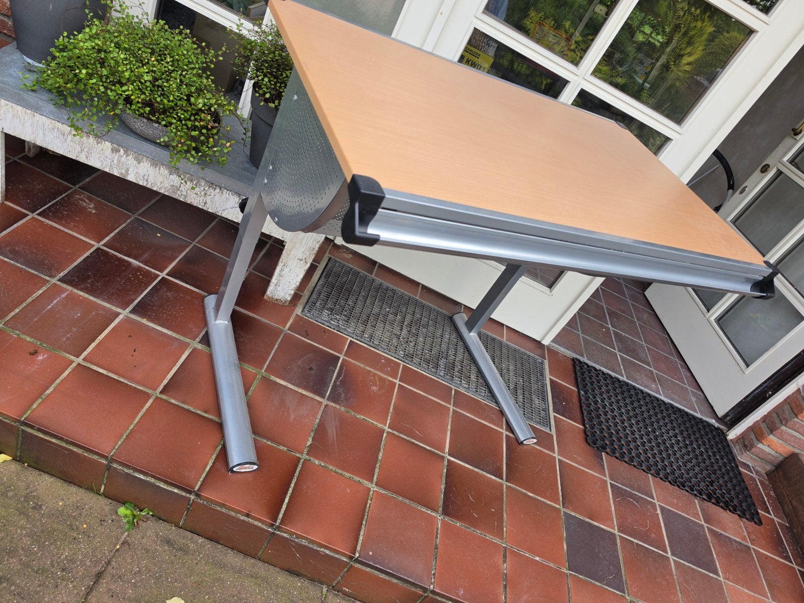 tekentafel / bureau (verstelbaar), Ophalen, 72 cm, 117 cm, Metaal