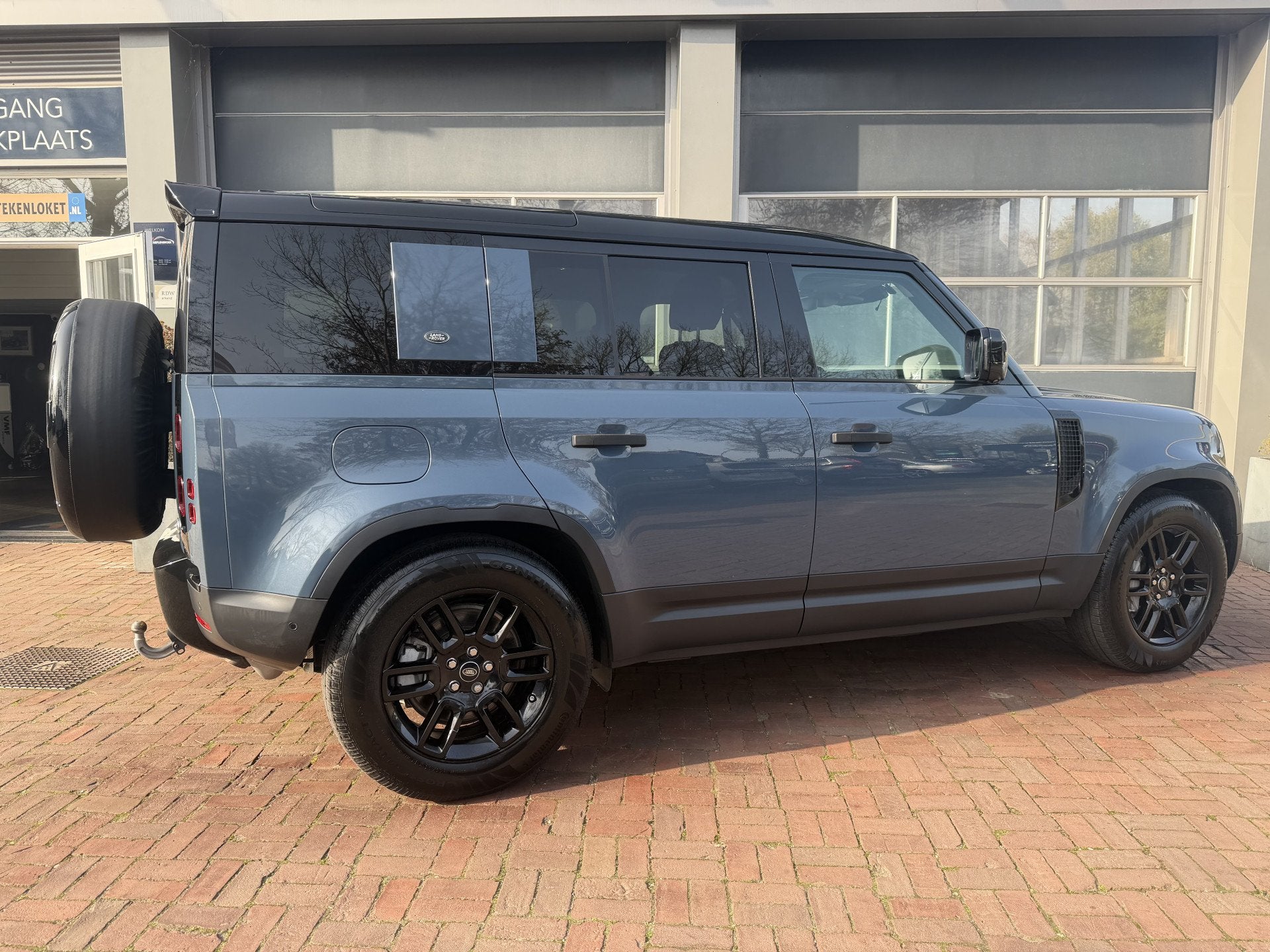 Land Rover Defender 110 3.0 P400 110 X-Dynamic S 5 Persoons, Automaat, Gebruikt, Blauw, 2996 cc
