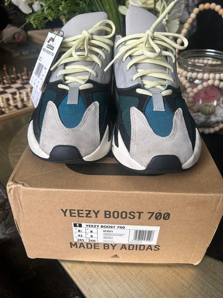 Yeezy boost 700 wave runner, Ophalen, Overige kleuren, Sportschoenen, Zo goed als nieuw