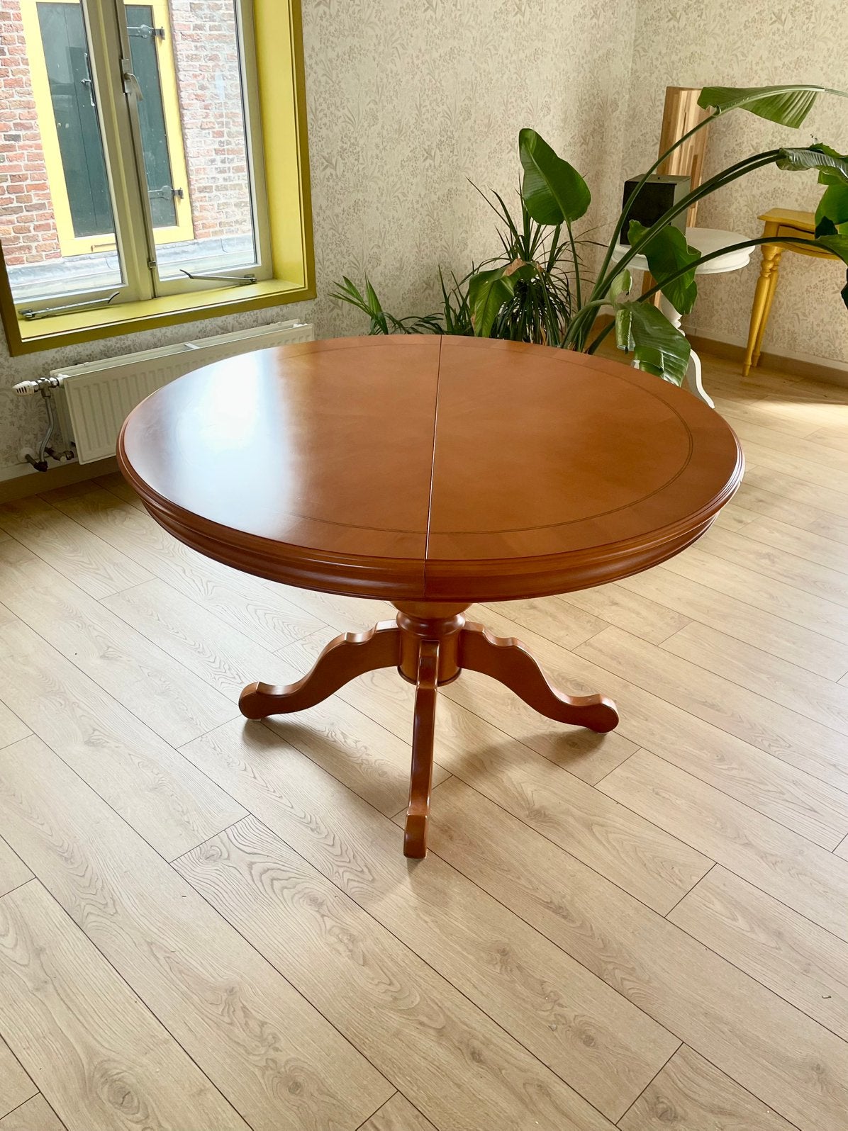 Uitschuifbare ronde eettafel - Hout, Ophalen, Gebruikt, Vijf personen of meer, Overige houtsoorten