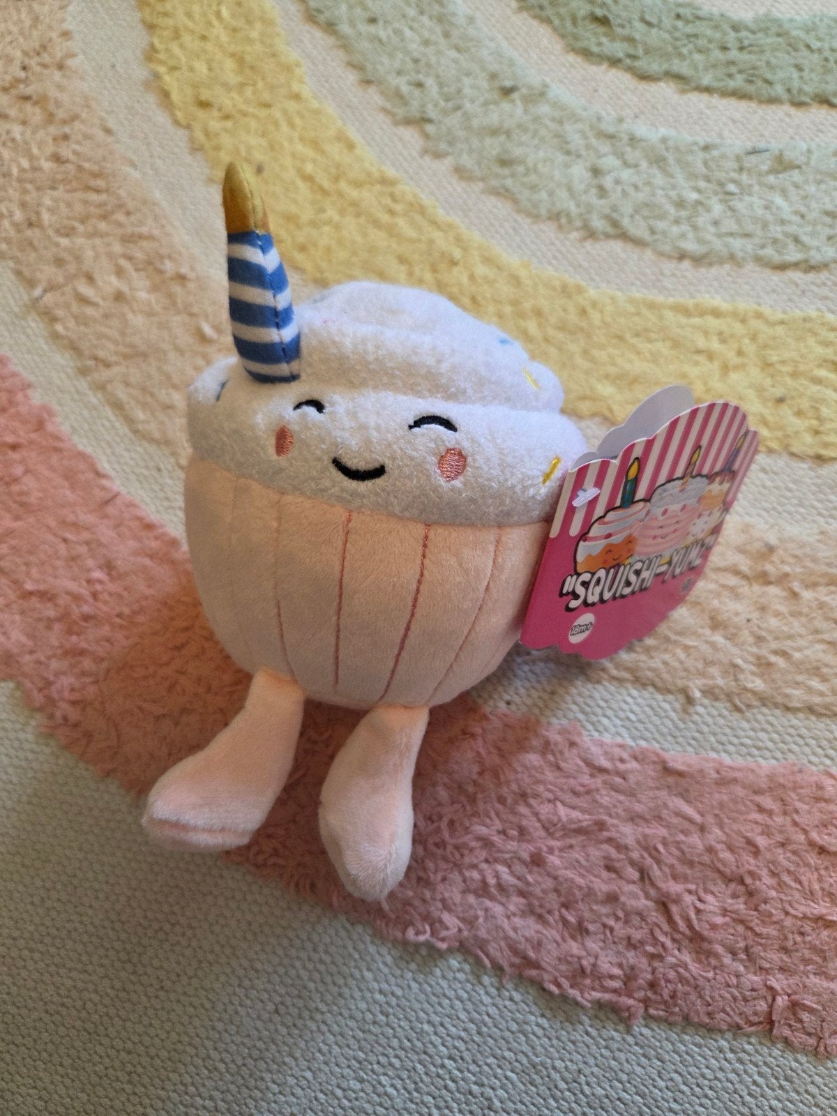 Nieuw: taartje knuffel cupcake knuffel met kaarsje
Kaartje/, Overige karakters, Overige typen, Nieuw, Ophalen of Verzenden