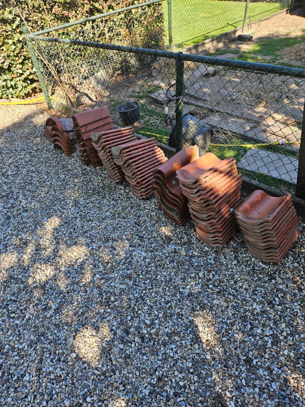 Dakpannen voor klein schuurtje, Ophalen, Gebruikt, Steen of Klei, 5 tot 10 m²