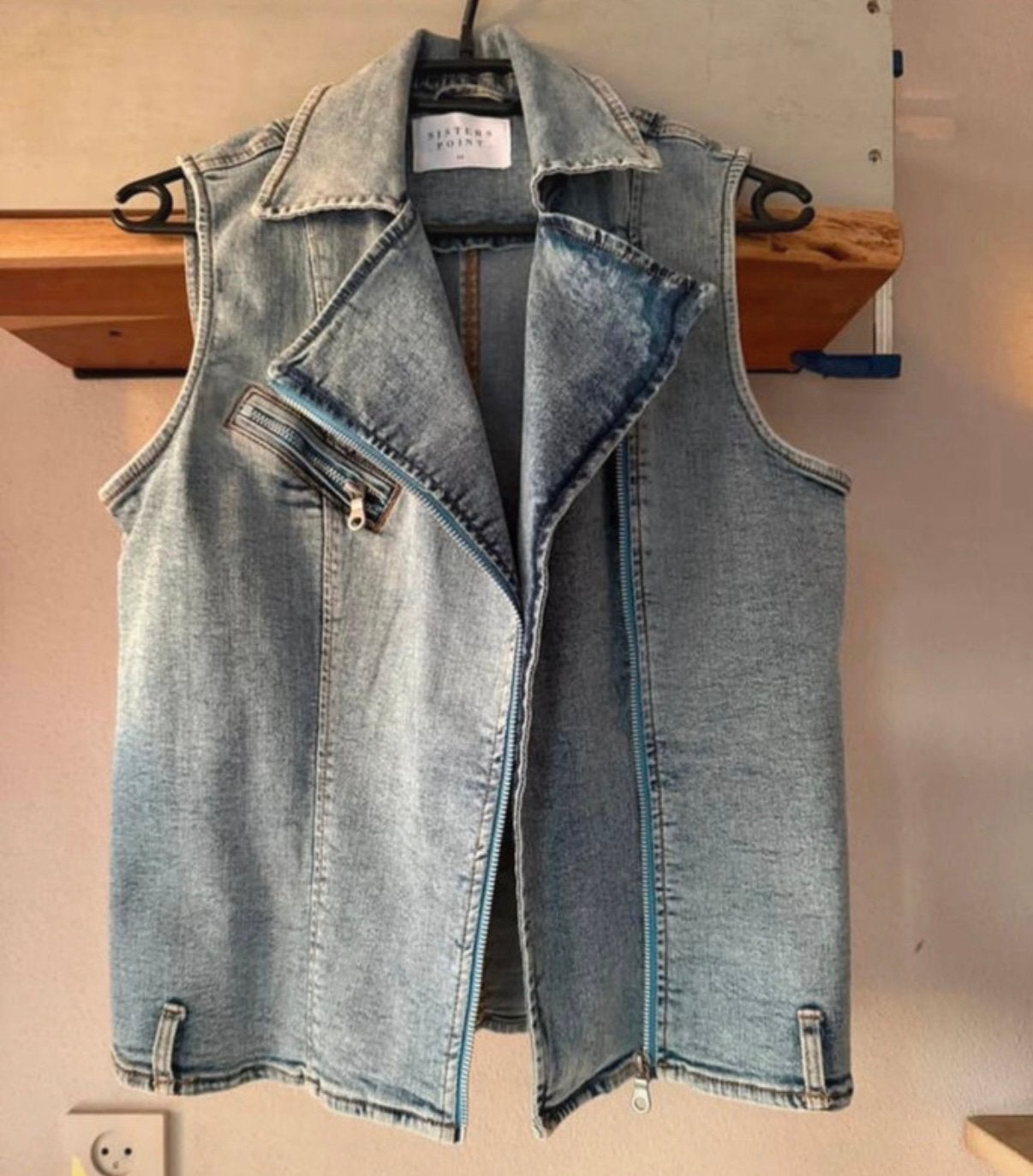 Tof spijker gilet van Sisters Point in maat XS, Verzenden, Zo goed als nieuw, Maat 34 (XS) of kleiner, Blauw
