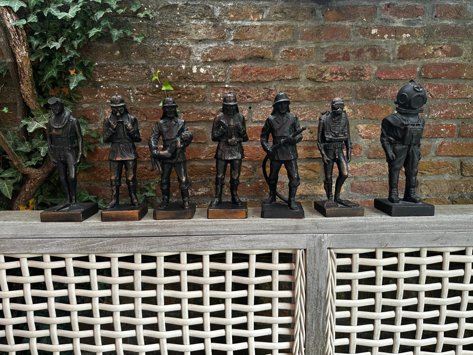 7 beeldjes van brandweermannen, Ophalen of Verzenden, Gebruikt, Mens